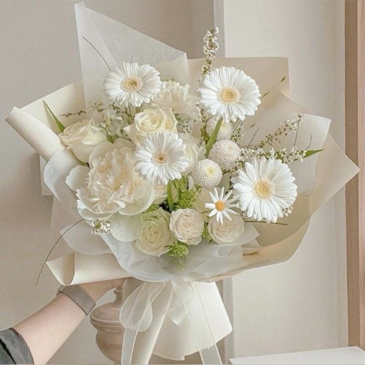 Designer's Choice - White and Green (Vase or Bouquet) - NYC Bouquet Delivery
