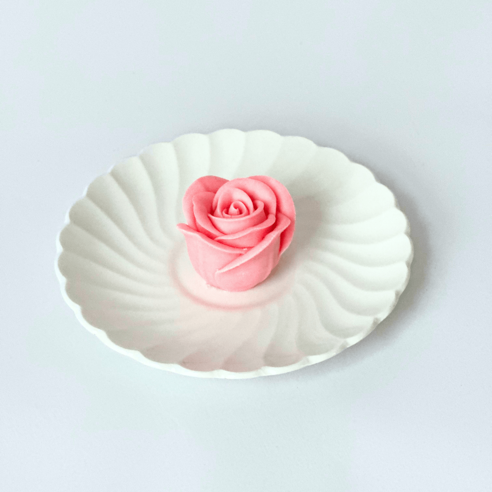 Rose Bloom Chocolate Box - NYC Bouquet Delivery
